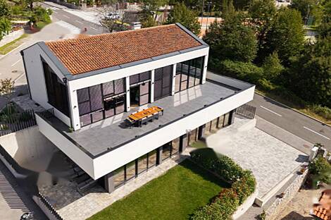 Дом в Сежане: 4