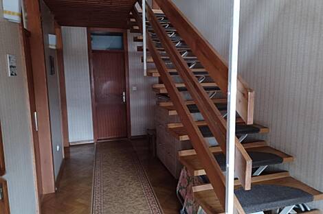 Дом на две семьи в Любляне, район Шишка, у подножия горы Шмарно Горо.: 5