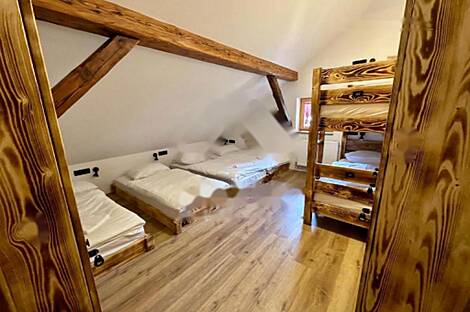 Кропский дом: 25