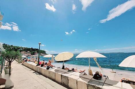 Дом с террасой в поселке Новый Пиран: 26