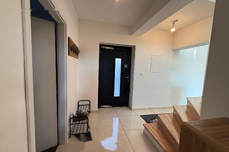 Ново Парецаг дом: 5