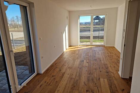 Дом, состоящий из 3 комнат, расположен в Черна-Вас.: 4