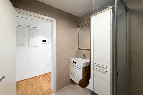 Квартира с четырьмя комнатами: 15