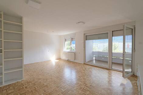 Квартира с тремя комнатами в Фужинах.: 1