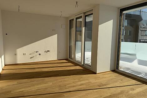 Квартира с тремя комнатами в районе Железный Квартал: 2