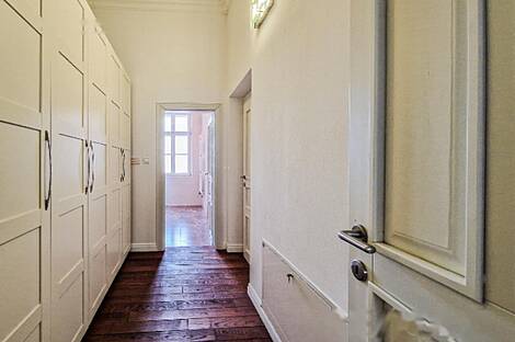 Трехкомнатная квартира в центре: 9