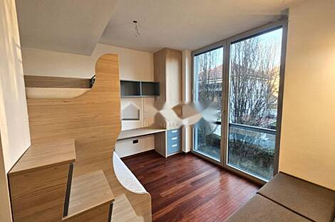 Трёхкомнатная квартира в центре: 6