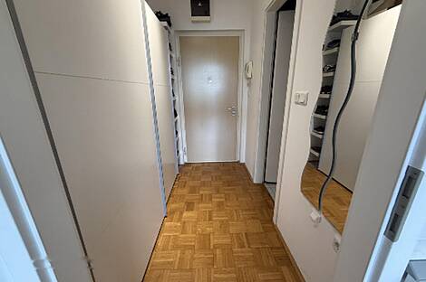 Одинокомнатное жилье расположено на улице Брод: 8