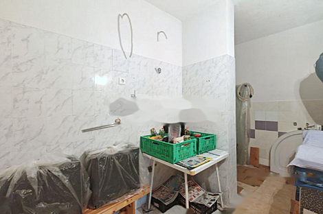 Квартира с четырьмя комнатами: 2