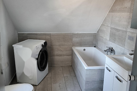 3,5-комнатная квартира в районе Ново Поле.: 3