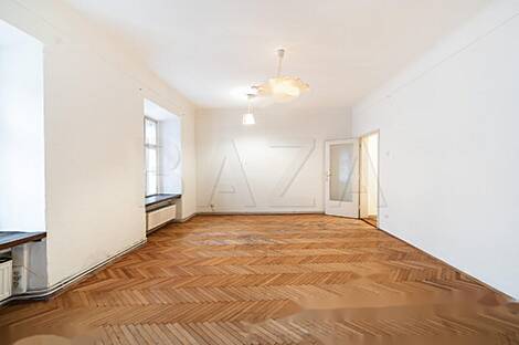 Апартаменты с четырьмя комнатами в центральном районе: 3