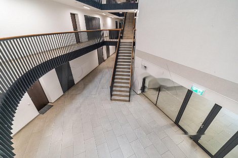 Квартира с тремя комнатами в центральной части города: 12