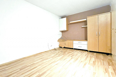 Квартира с двумя комнатами, Нове-Ярше: 3