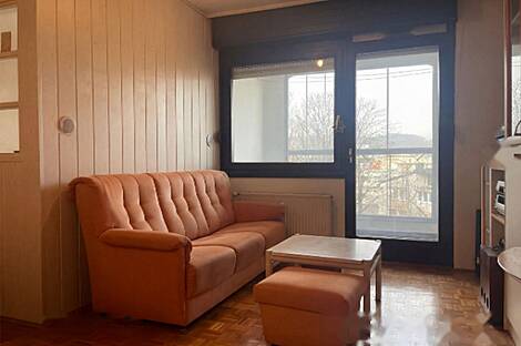 Вич в двухкомнатной квартире: 3