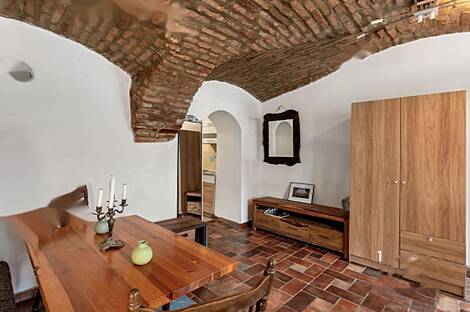 Квартира с одной комнатой в центральной части города: 8