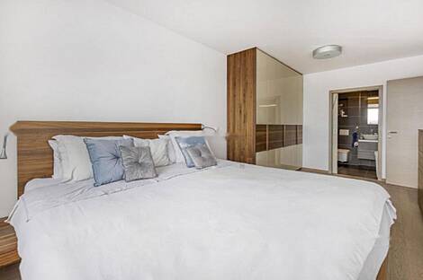 Четырёхкомнатная квартира в Новом БРДО: 12