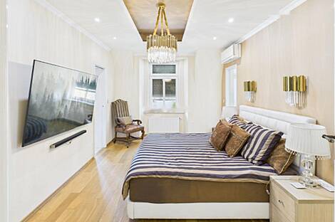 Квартира из пяти комнат в центральной части города: 4