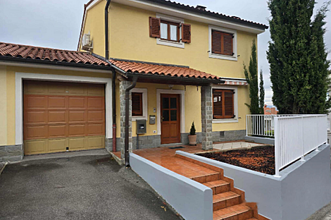 Квартира с четырьмя комнатами на Копере: 1