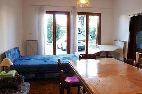 Двухкомнатное жилье в Изоле: 7