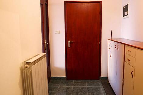 Двухкомнатное жилье в Изоле: 12