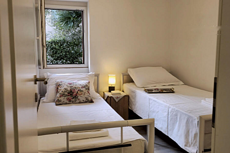 Двухкомнатная квартира в центре: 5