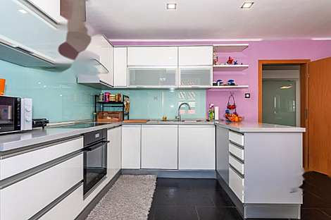 Апартаменты с пятью и более комнатами: 3