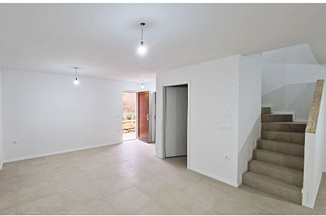 Квартира с четырьмя комнатами в поселке Новые Сечовля.: 17