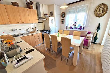 Двухкомнатная квартира в центральной части Луция: 2