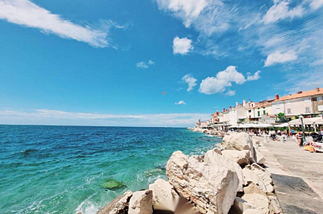 Жилая площадь с пятью и более комнатами в Пиране: 22