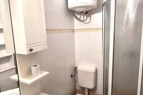 Квартира в Копере с четырьмя комнатами: 12