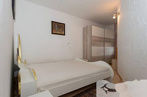 Особняк, Врховцы: 18