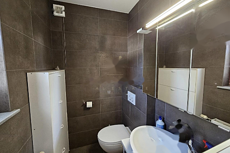 Особняк с верандой Ново Згорье Кашель: 11