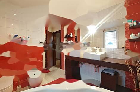 Бижовик Дом: 12