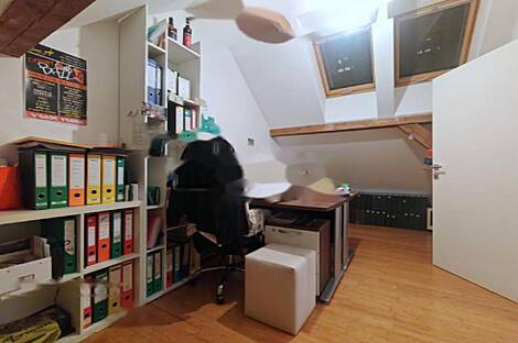 Бижовик Дом: 23