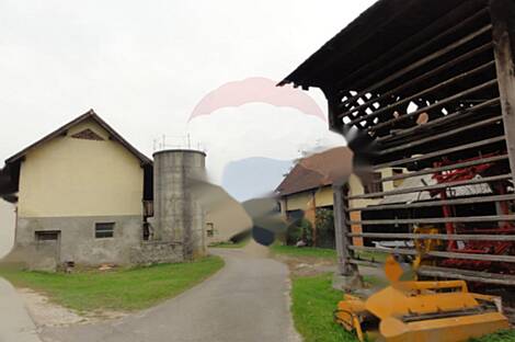 Дом и ферма в долине Савиньи, Франция.: 2