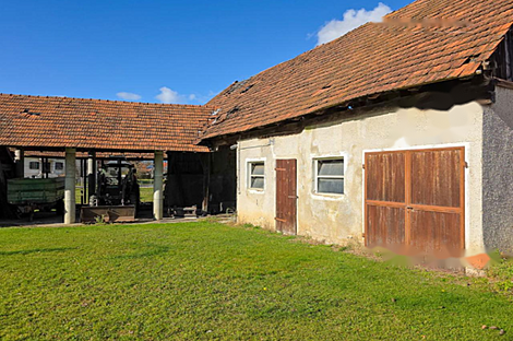 Дом, сельское хозяйство в Лукавцах: 5