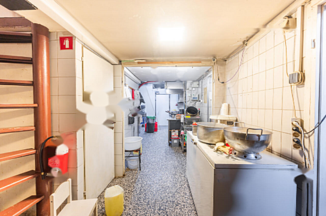 Торговая площадь в центральной части города: 7