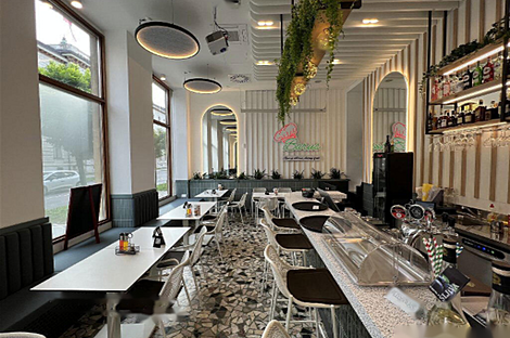 Центральное коммерческое пространство: 2