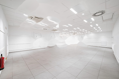 Коммерческая площадь Поляне: 4