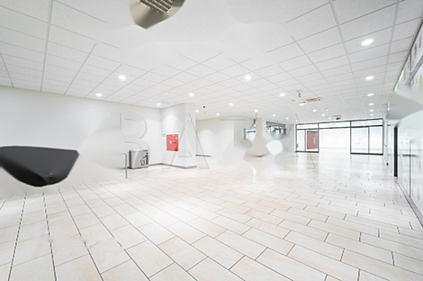 Коммерческая площадь Поляне: 14