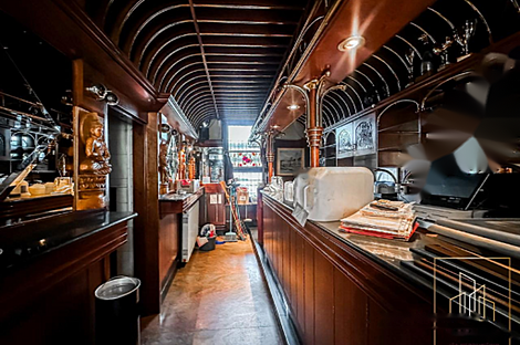 Торговая площадь Поляне: 6