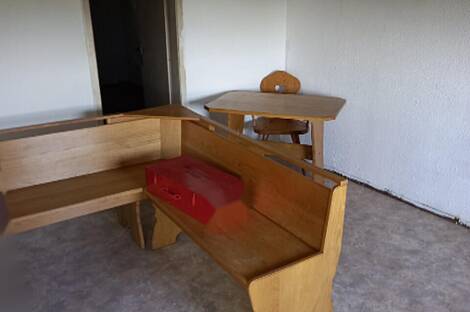 Жилище семейства Семичей находится в Коте.: 1