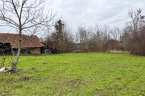 Дом, Петишовци: 5