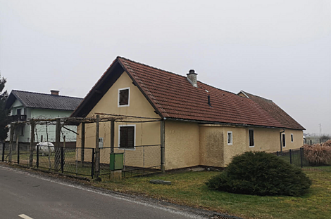 Дом, расположенный в Цирковце: 9