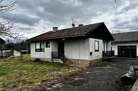 Дом, Слогонско.: 1