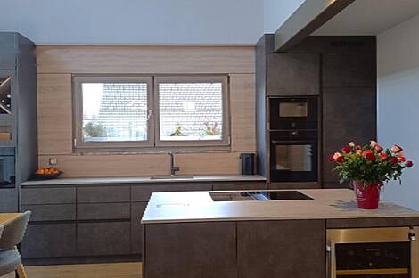 Бледский дом: 9