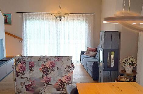 Бледский дом: 13