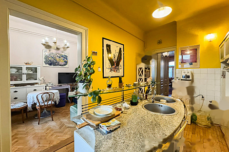 Квартира с тремя комнатами в центральной части города: 16