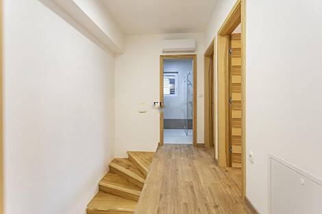 Квартира с более чем 5 комнатами в Новом Вижмарье: 18