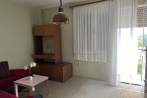 Дом, Вечеславцы: 6